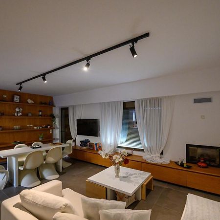 5 Meters From The Beach Храни Экстерьер фото