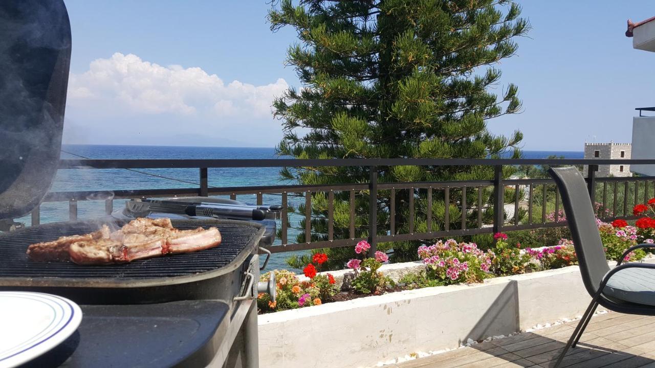 5 Meters From The Beach Храни Экстерьер фото