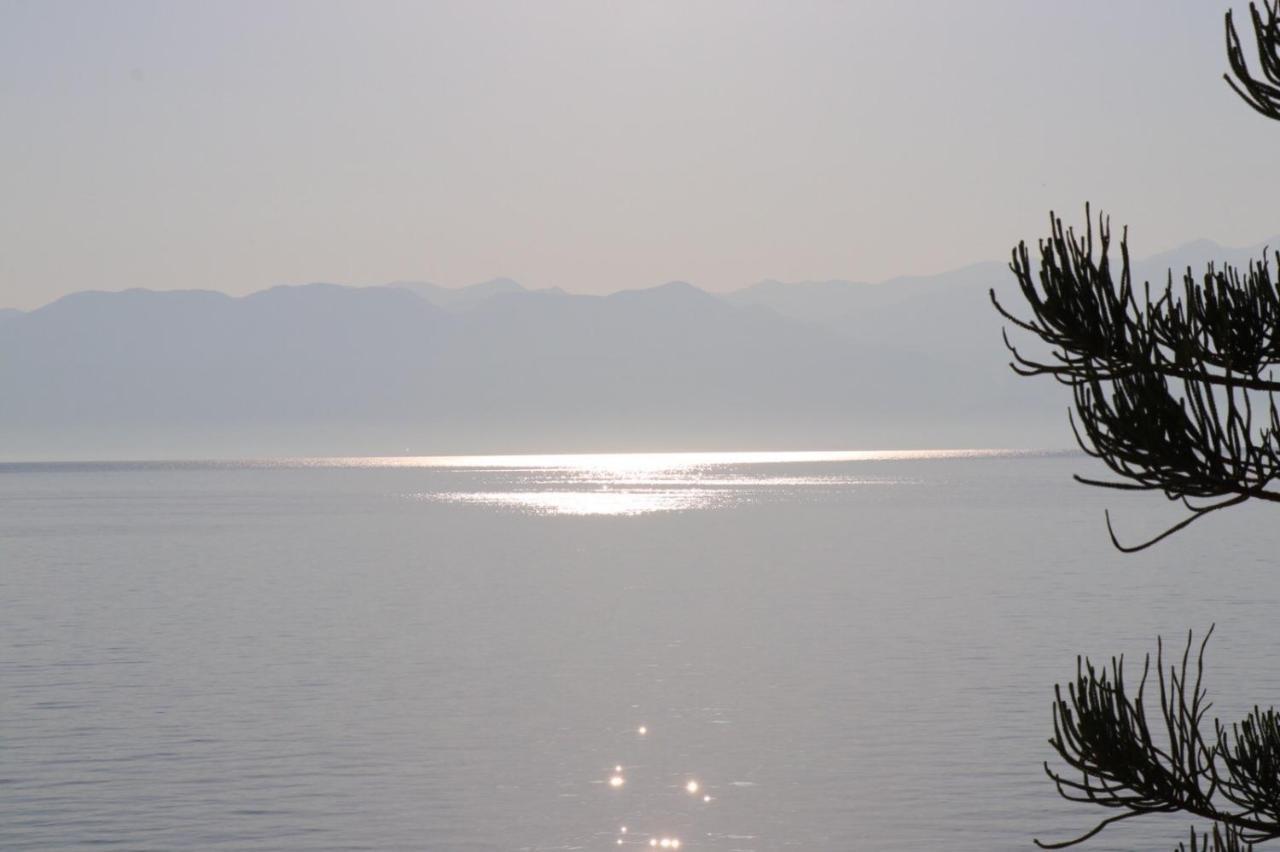 5 Meters From The Beach Храни Экстерьер фото